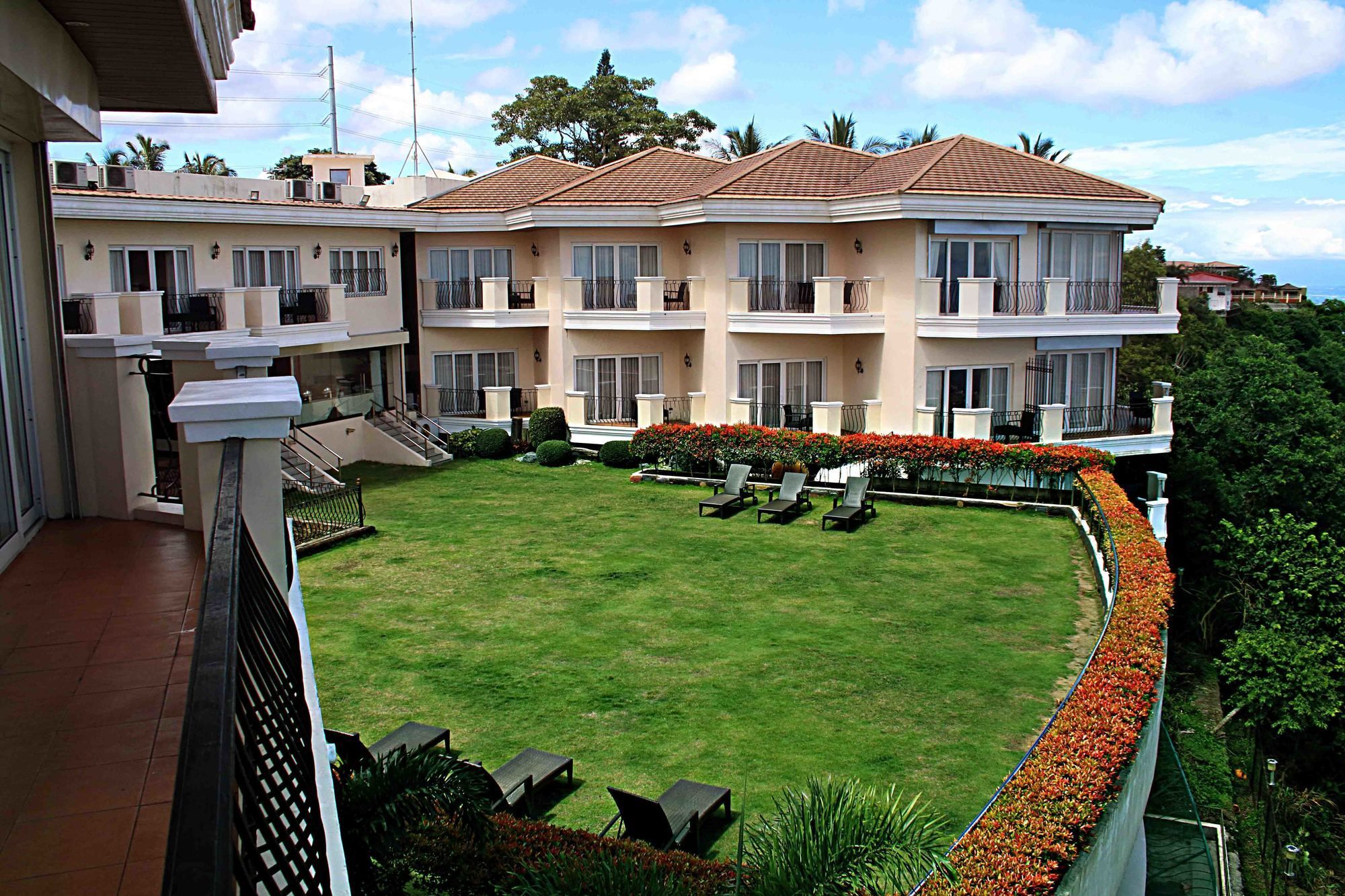 The Lake Hotel Tagaytay Tagaytay City Zewnętrze zdjęcie